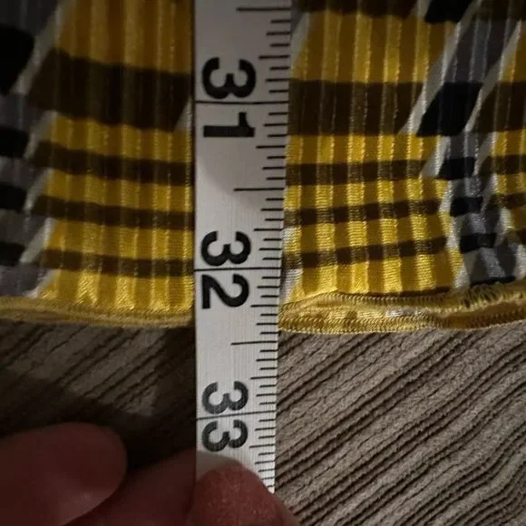 Zara plisse yellow flare pleated pants large - Picture 6 of 7